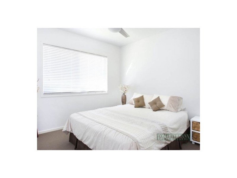 8 Maddens Cres, Peregian Springs QLD 4573