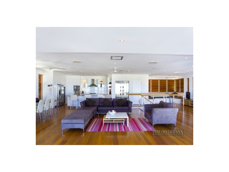 2/31 Tingira Cres, Sunrise Beach QLD 4567