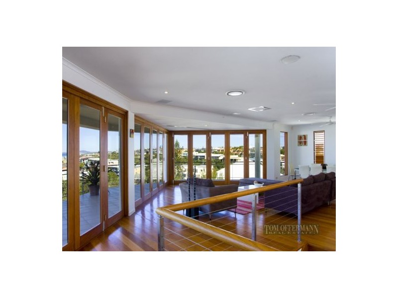 2/31 Tingira Cres, Sunrise Beach QLD 4567