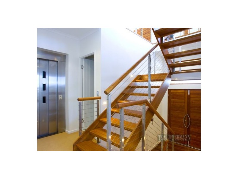 2/31 Tingira Cres, Sunrise Beach QLD 4567