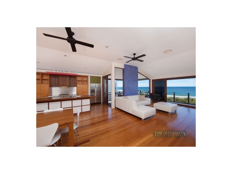 14 Tropicana Rise, Castaways Beach QLD 4567
