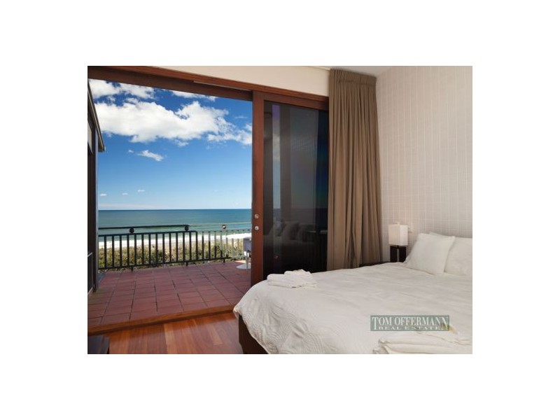 14 Tropicana Rise, Castaways Beach QLD 4567