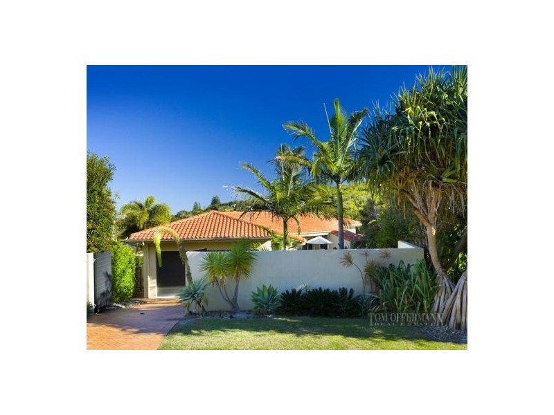 4 Kiamba Crt, Sunshine Beach QLD 4567