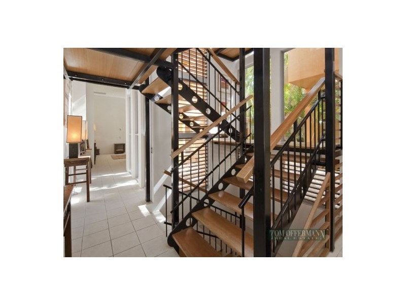 2/11 Mitti St, Little Cove QLD 4567