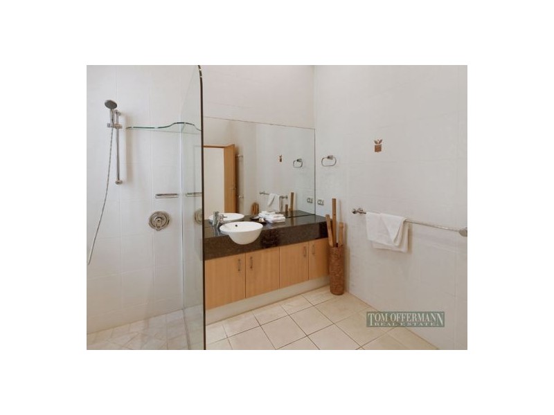 2/11 Mitti St, Little Cove QLD 4567