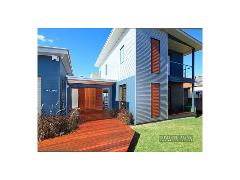 42 Southern Cross Parade, Sunrise Beach QLD 4567