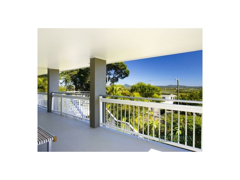 32 Arkana Drive, Noosa Heads QLD 4567