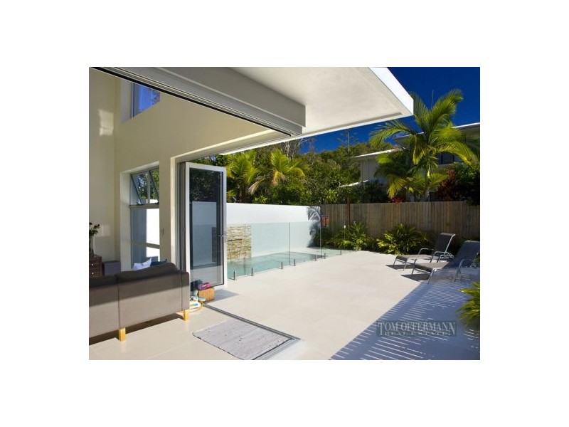 1/15 Robert St, Noosaville QLD 4566