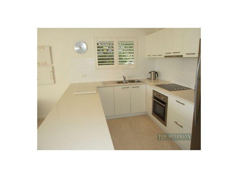 3/4 Edgar Bennett Ave, Noosa Heads QLD 4567