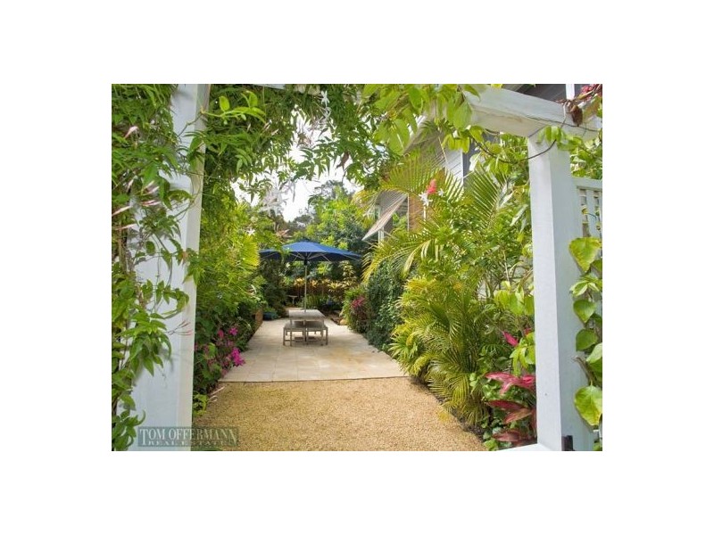 183 Lake Weyba Drive, Noosaville QLD 4566