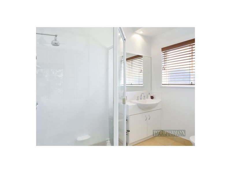 4 Sailfish Ct, Noosaville QLD 4566