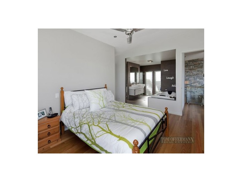 6 Binnea Street, Yaroomba QLD 4573