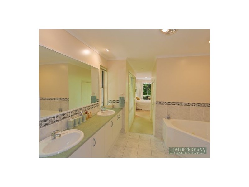 11 Helm Ct, Noosa Waters QLD 4566