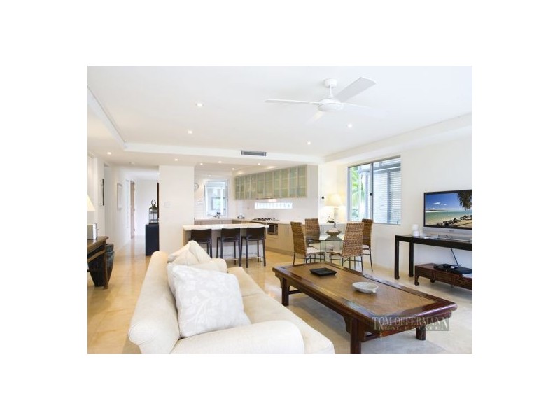 2/215 Gympie Tce, Noosaville QLD 4566