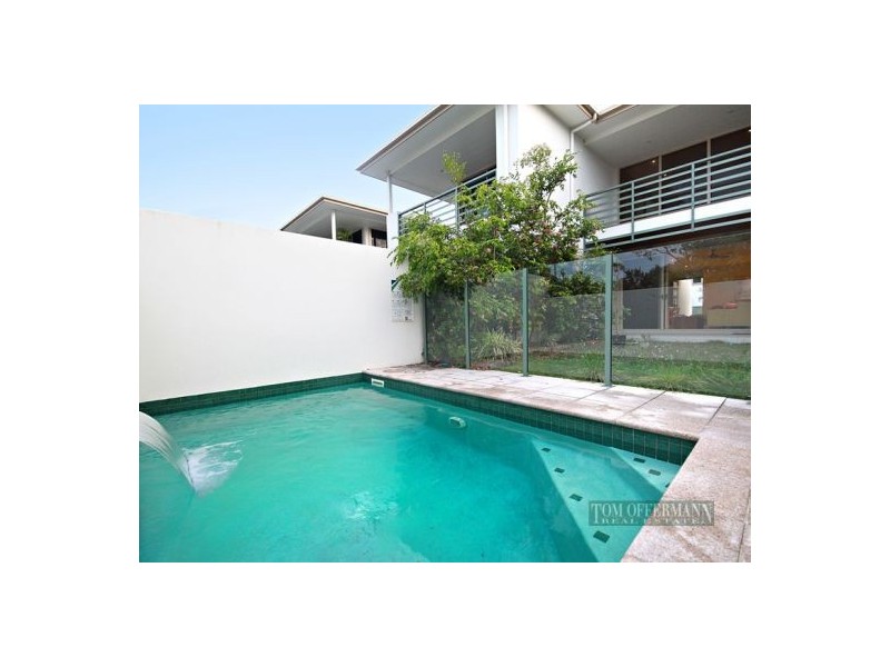 9/233 Weyba Rd, Noosaville QLD 4566