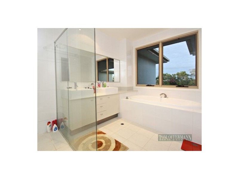 9/233 Weyba Rd, Noosaville QLD 4566