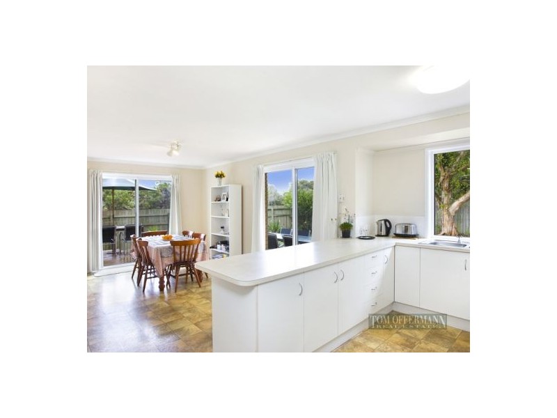 14 Columbia Drive, Sunrise Beach QLD 4567