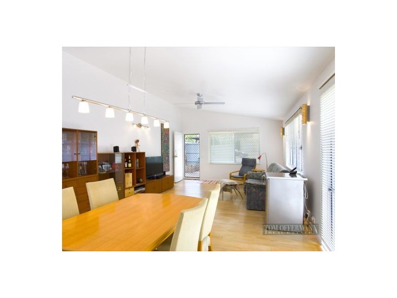 24 Ferris St, Sunshine Beach QLD 4567