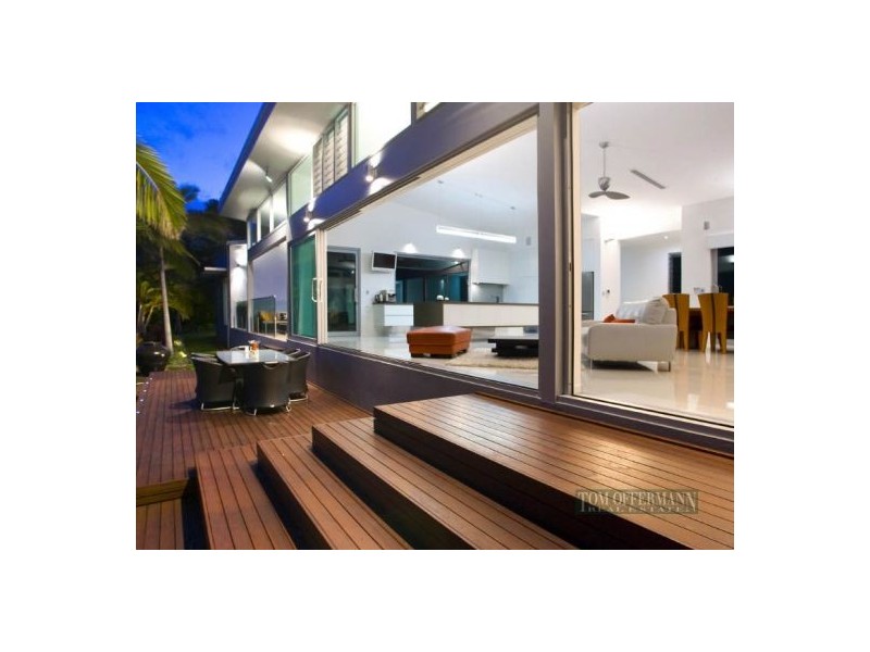 90 Crank St, Tewantin QLD 4565