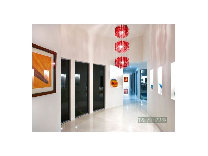 90 Crank St, Tewantin QLD 4565