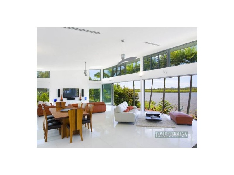 90 Crank St, Tewantin QLD 4565