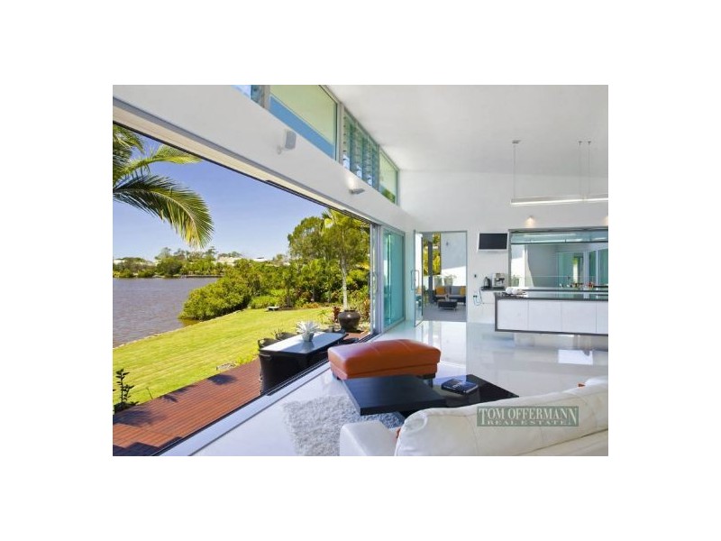 90 Crank St, Tewantin QLD 4565