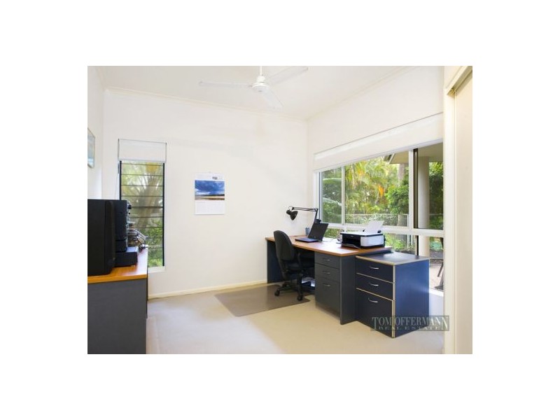 7 Daybreak Court, Castaways Beach QLD 4567