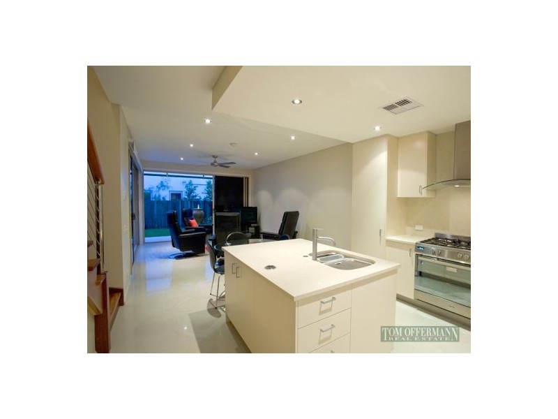 4/233 Weyba Rd, Noosaville QLD 4566