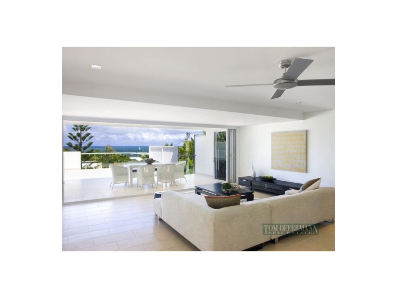 2/43 Sobraon St, Sunrise Beach QLD 4567