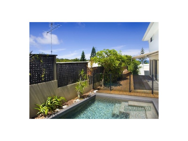 2/43 Sobraon St, Sunrise Beach QLD 4567