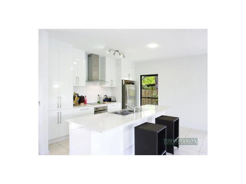 2/1 Anchor Street, Noosaville QLD 4566