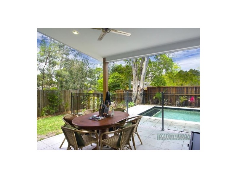 2/1 Anchor Street, Noosaville QLD 4566