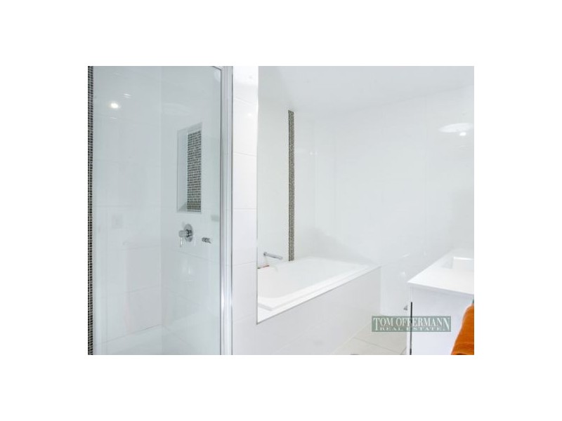 2/1 Anchor Street, Noosaville QLD 4566