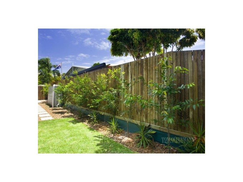 2/1 Anchor Street, Noosaville QLD 4566