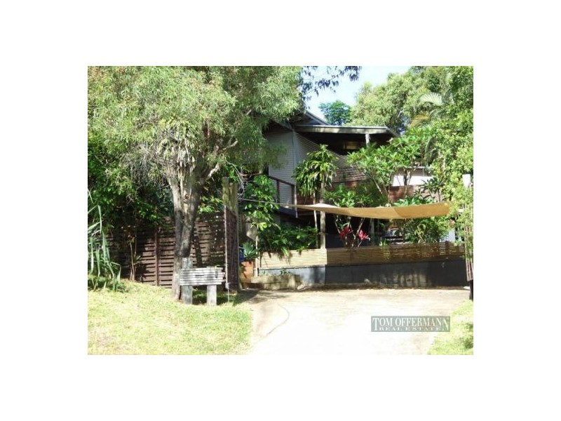 220 Edwards St, Sunshine Beach QLD 4567