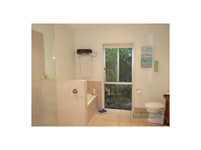 220 Edwards St, Sunshine Beach QLD 4567