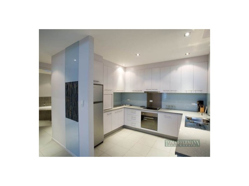 2/30 Dolphin Crescent, Noosaville QLD 4566