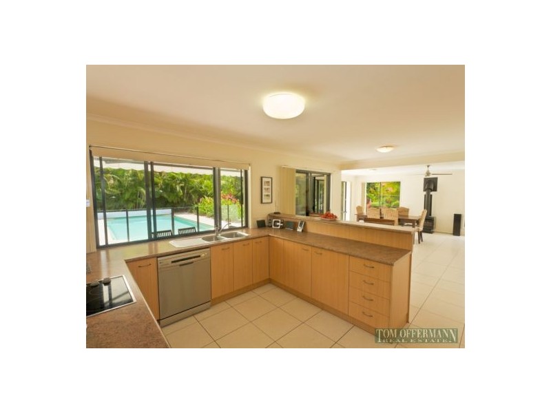 27 Starboard Ave, Noosaville QLD 4566