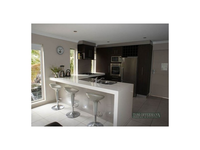 1/4 Attunga Heights, Noosa Heads QLD 4567