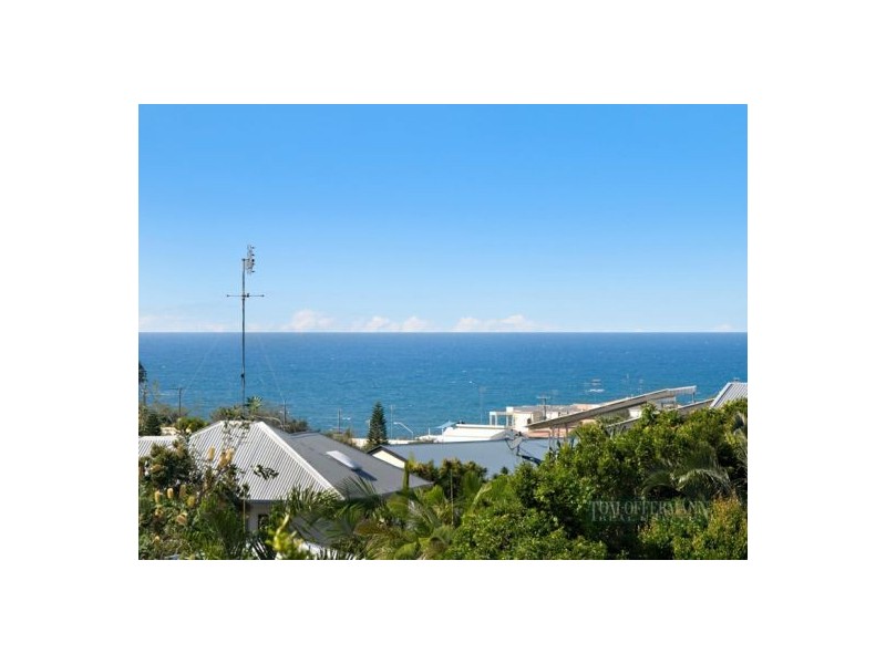10 Courageous Place, Sunrise Beach QLD 4567