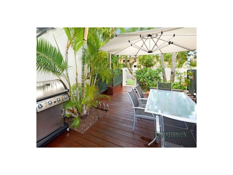 5/2 Barbados Crescent, Noosaville QLD 4566