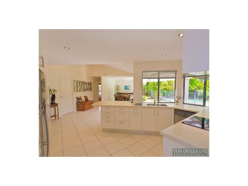 18 Seacove Crt, Noosa Waters QLD 4566