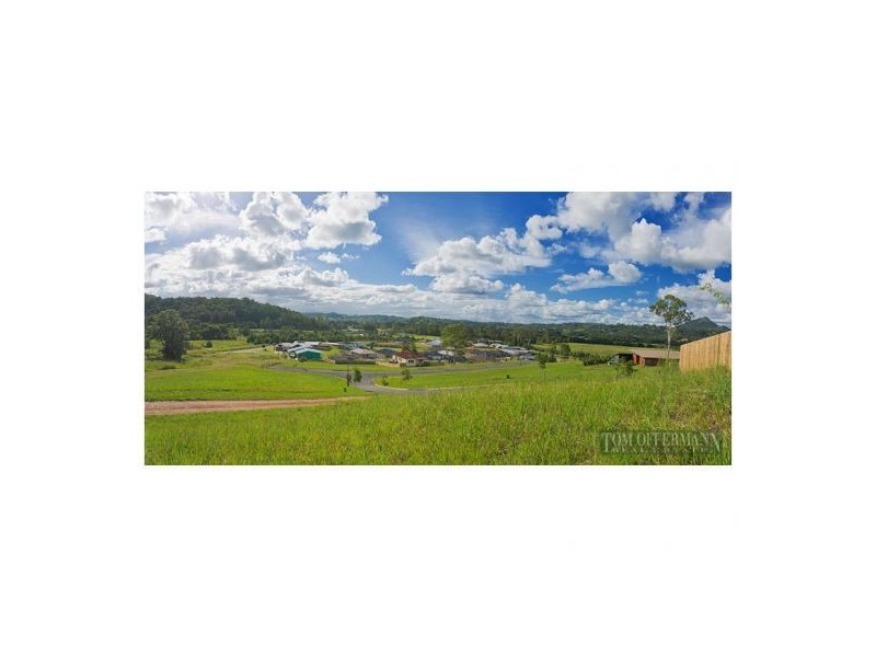 8 Racecourse Rise, Eumundi QLD 4562
