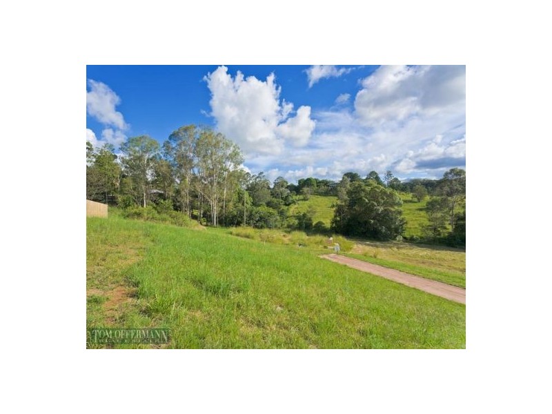 8 Racecourse Rise, Eumundi QLD 4562