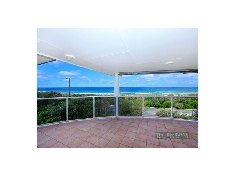 8 Tropicana Rise, Castaways Beach QLD 4567