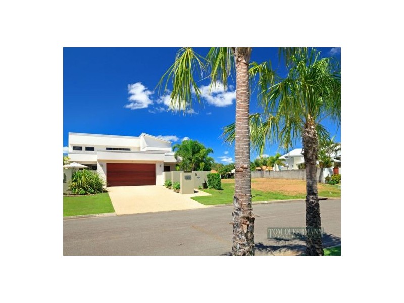 22 Masthead Quay, Noosa Waters QLD 4566