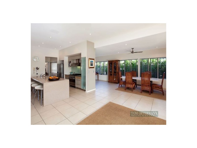 11 Waterside Court, Noosa Waters QLD 4566