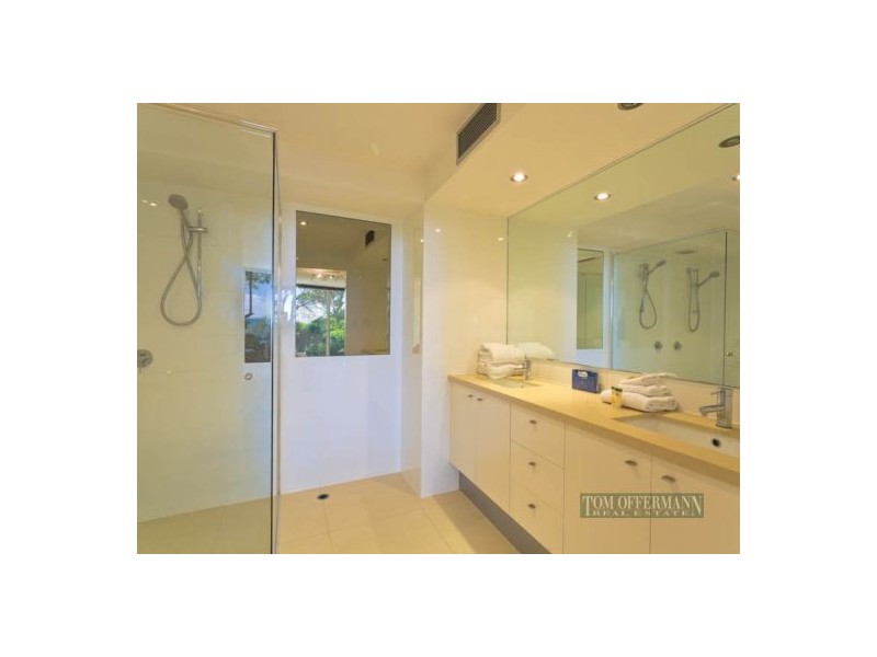 3/2 Pandanus St, Little Cove QLD 4567