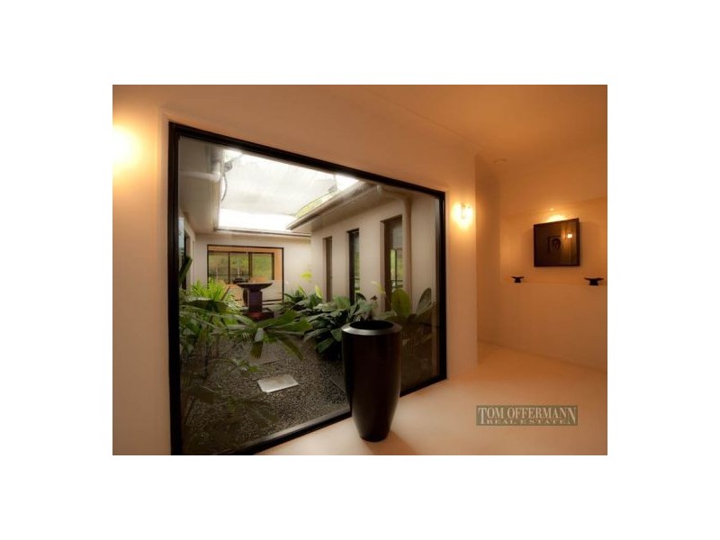 17 Attenuatta Place, Noosaville QLD 4566