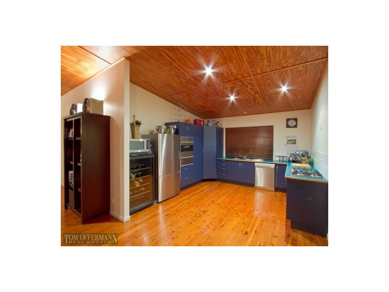 8 Maheno Court, Sunrise Beach QLD 4567
